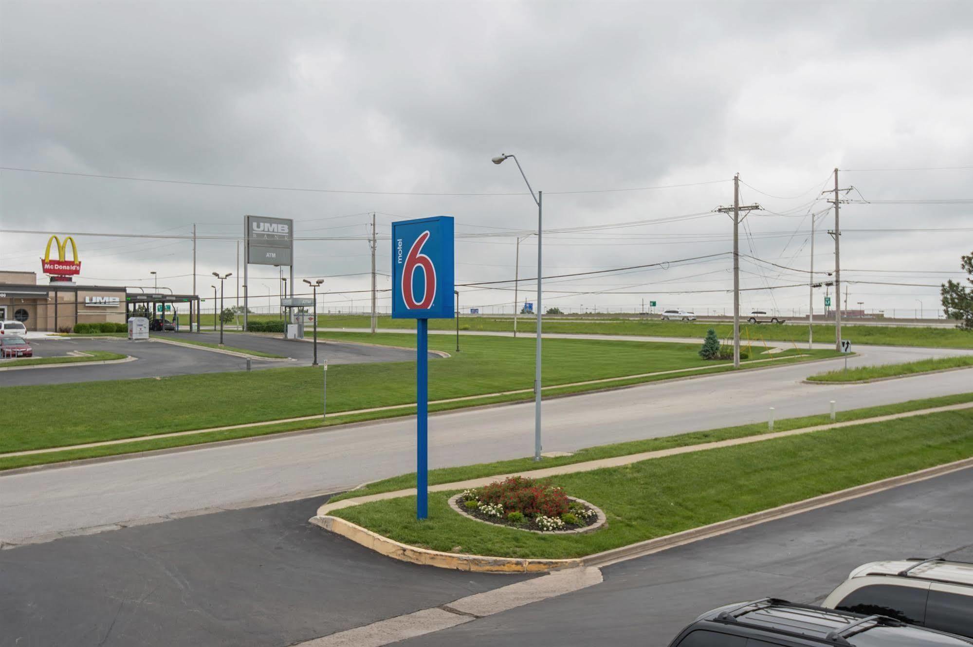 Motel 6 Kansas City, Mo - Airport Luaran gambar