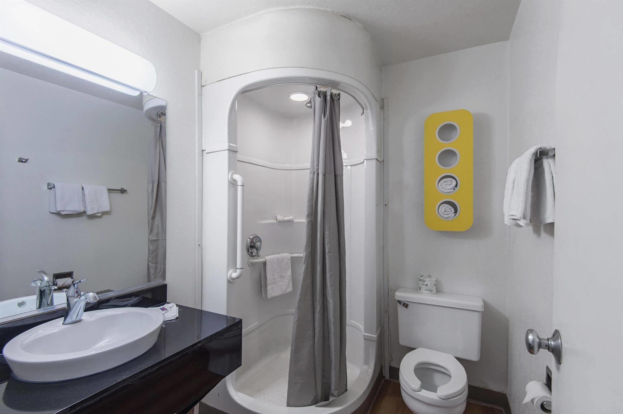 Motel 6 Kansas City, Mo - Airport Luaran gambar