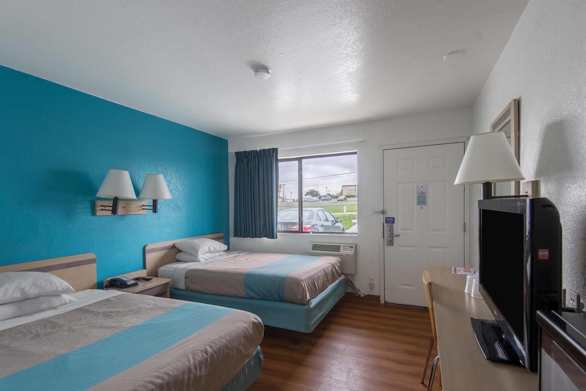 Motel 6 Kansas City, Mo - Airport Luaran gambar