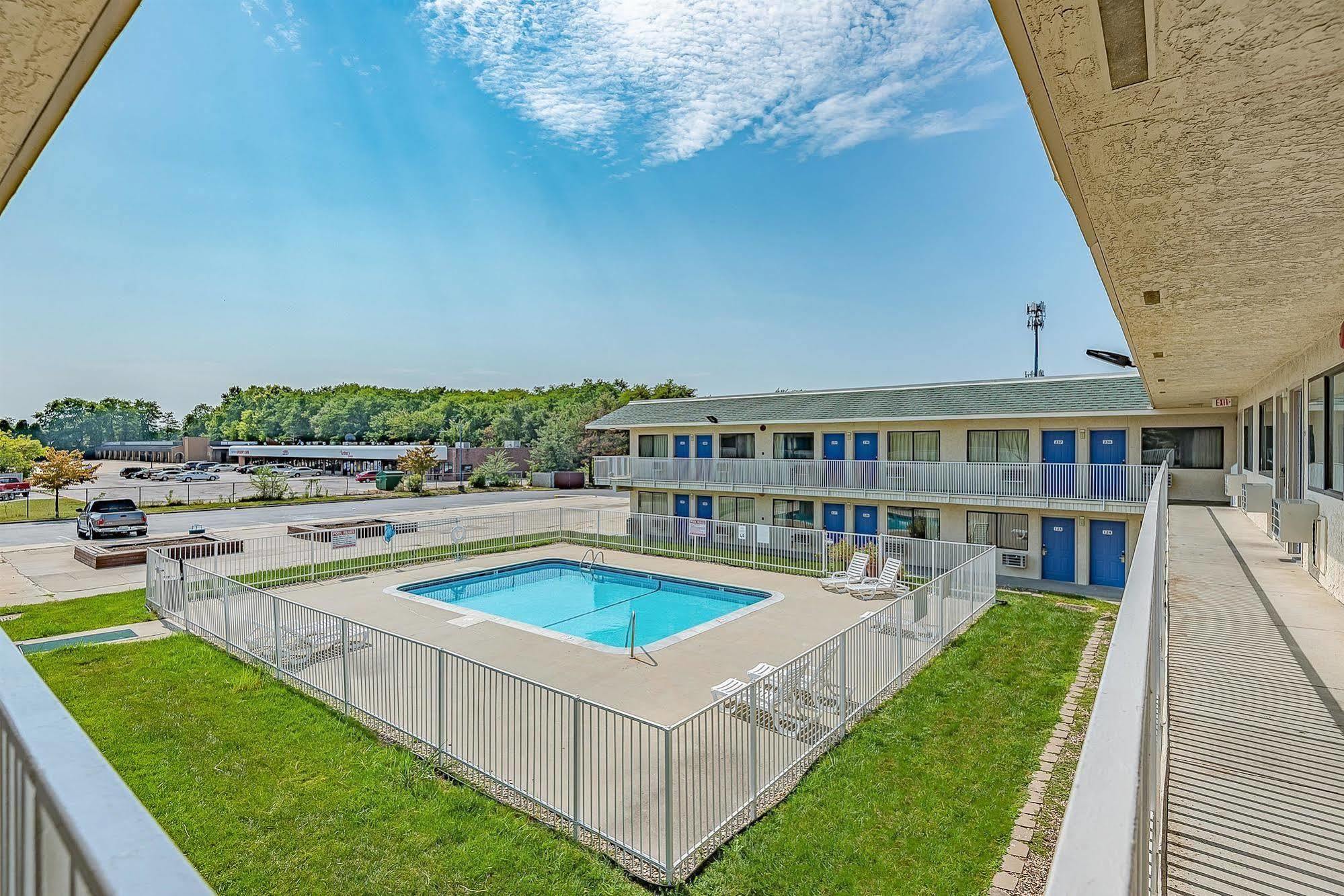 Motel 6 Kansas City, Mo - Airport Luaran gambar