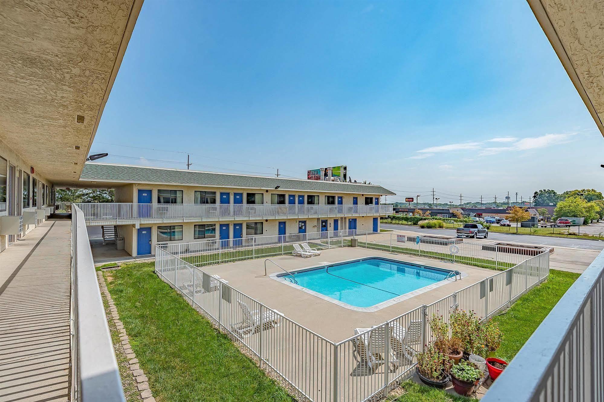 Motel 6 Kansas City, Mo - Airport Luaran gambar