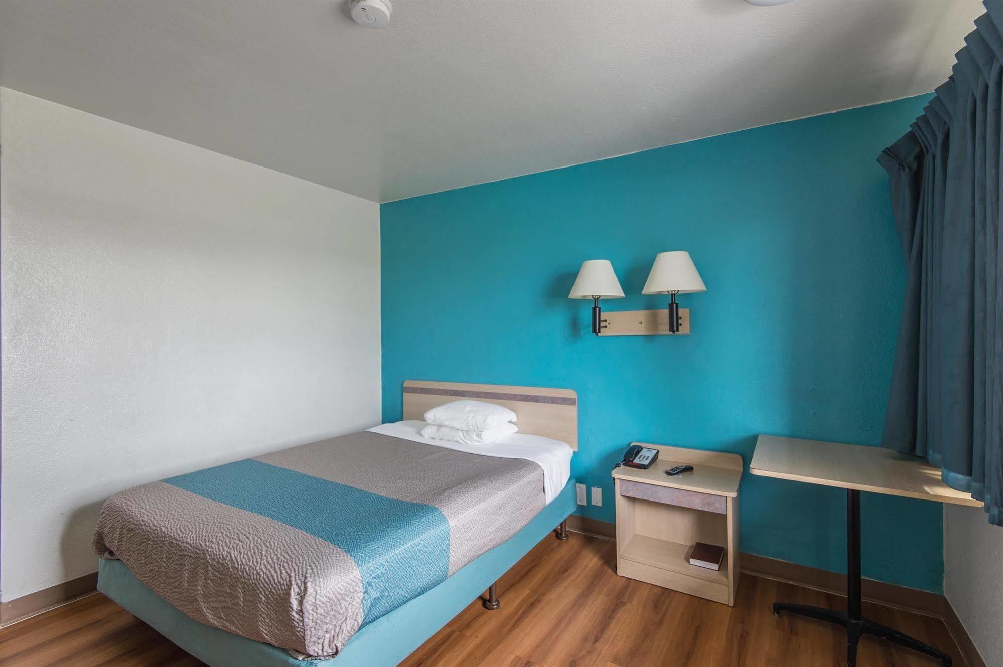 Motel 6 Kansas City, Mo - Airport Luaran gambar