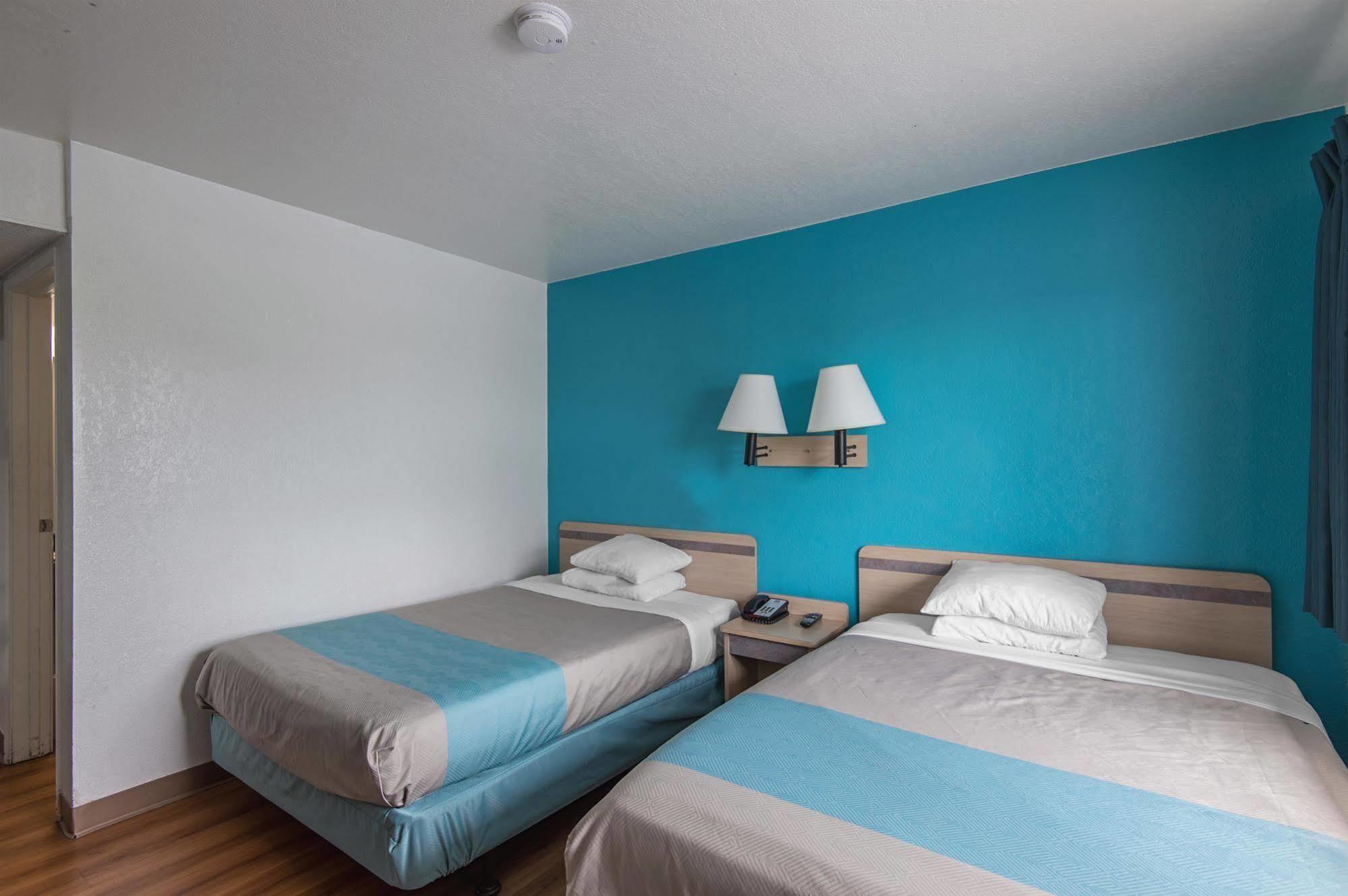 Motel 6 Kansas City, Mo - Airport Luaran gambar