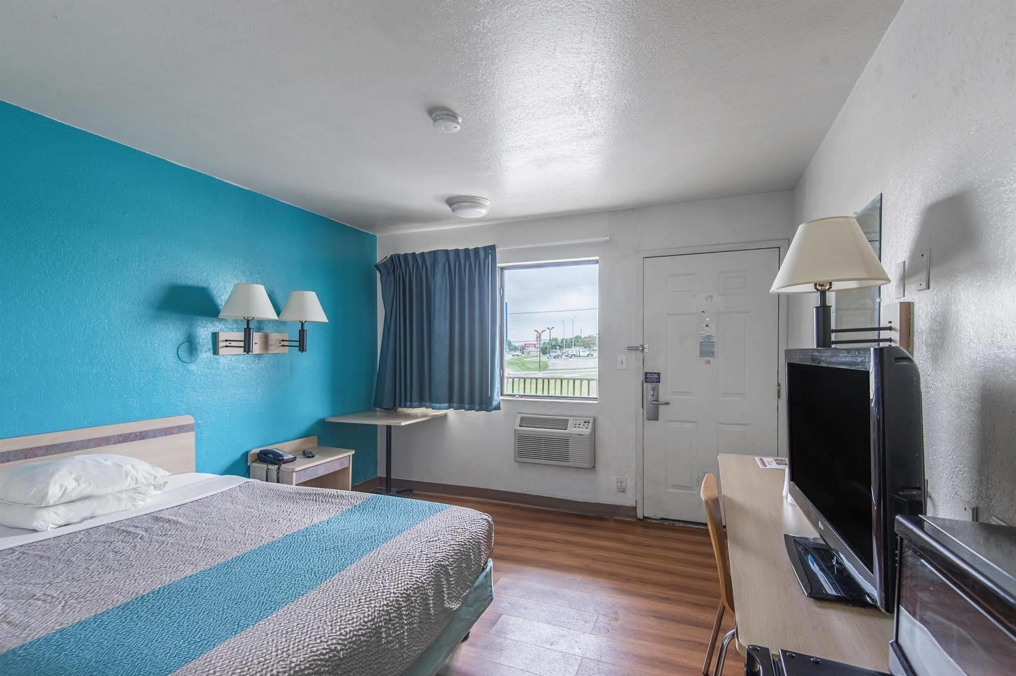 Motel 6 Kansas City, Mo - Airport Luaran gambar