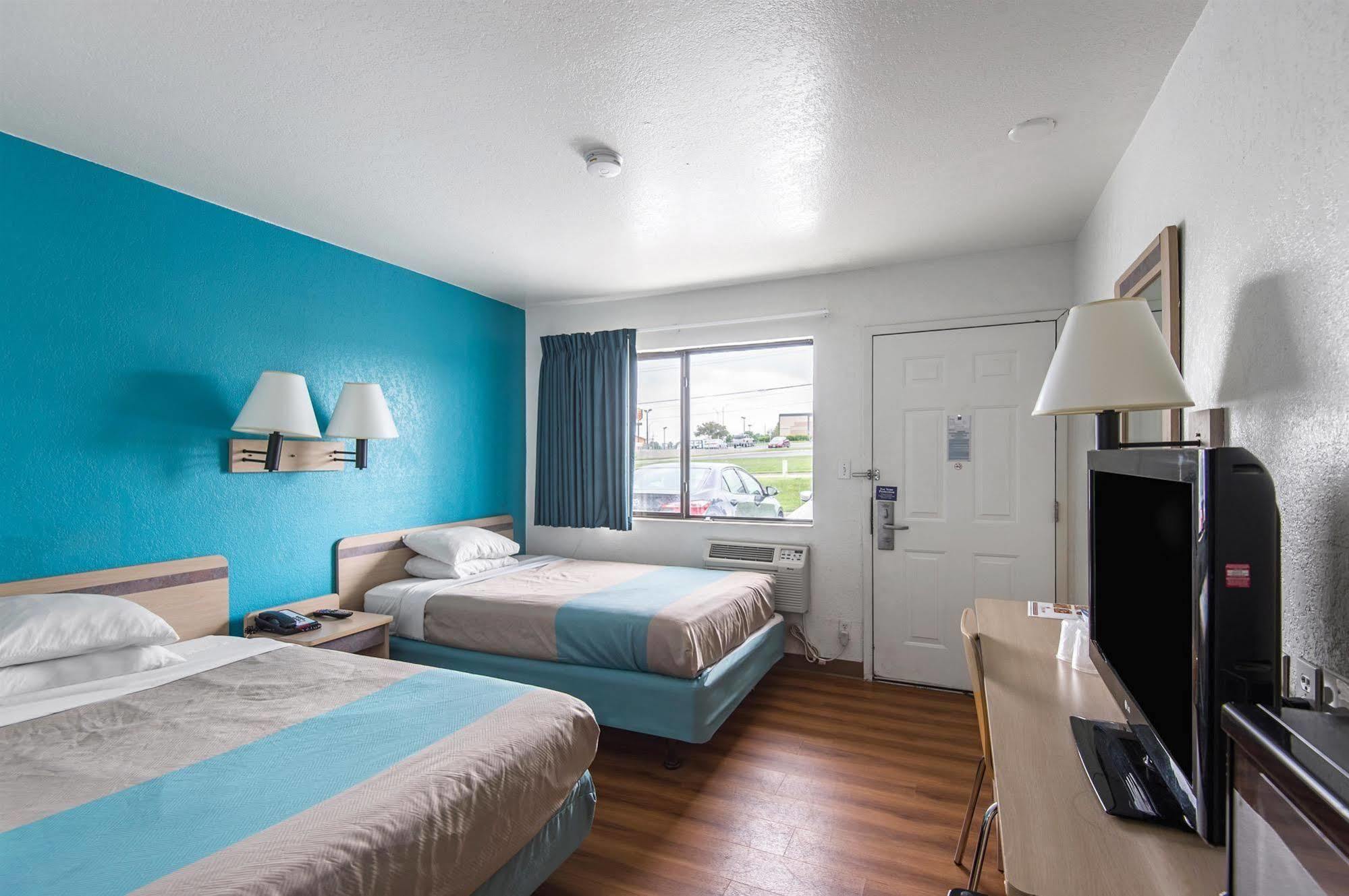 Motel 6 Kansas City, Mo - Airport Luaran gambar